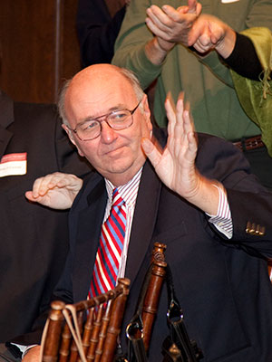 Basketball Hall of Fame sportswriter Jim O'Connell at a Fordham event in 2009